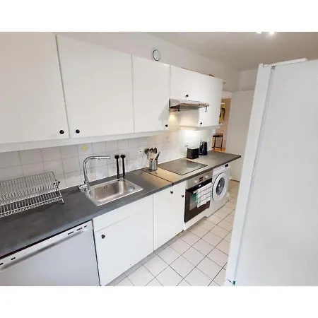 公寓 Lovely 5-bed Flat With Easy Access To Centre