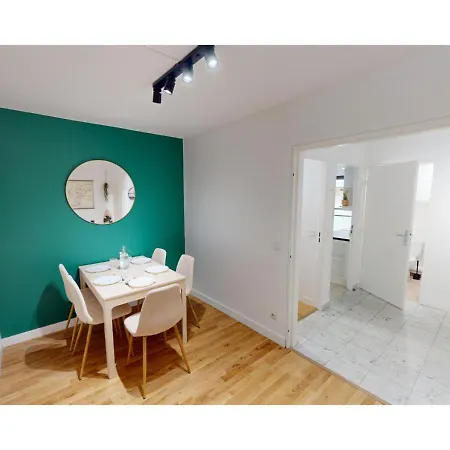 Lovely 5-bed Flat With Easy Access To Centre 公寓