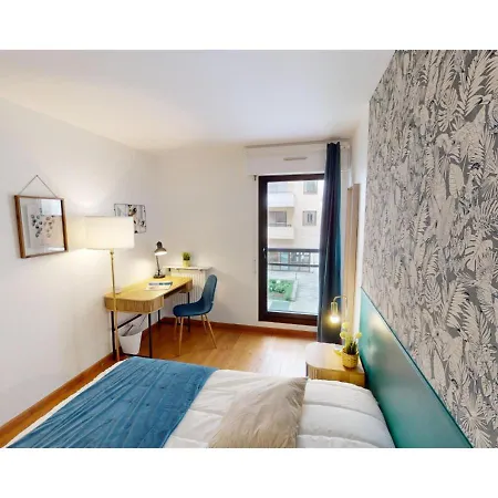 Lovely 5-bed Flat With Easy Access To Centre 勒瓦卢瓦-佩雷